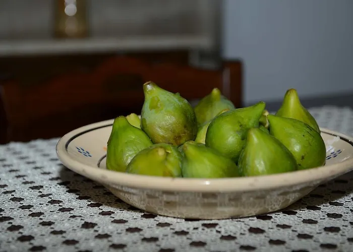 Trulli Dal Conte * לוקורוטונדו